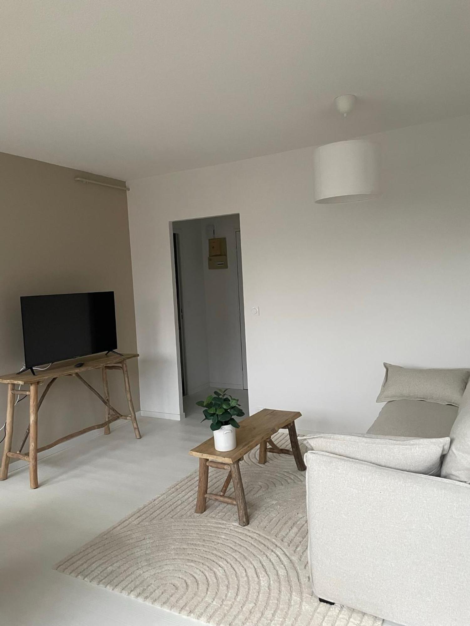 Au Coeur De La Ponetie Apartman Aurillac Kültér fotó